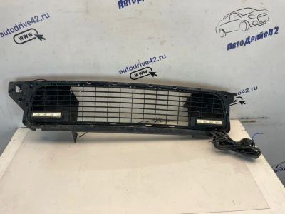 Лот: 22555852. Фото: 1. решетка в бампер Renault Duster... Другое (автозапчасти)