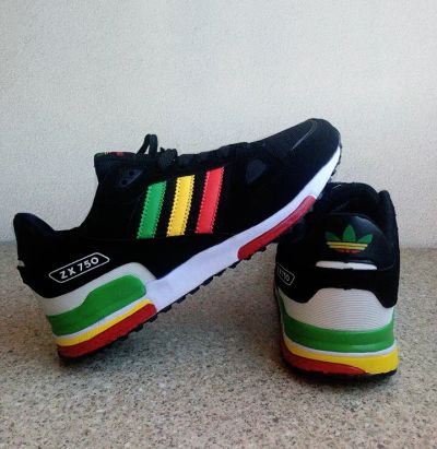 Лот: 7358854. Фото: 1. Кроссовки Adidas ZX 750. 41 размер... Кеды, кроссовки, слипоны