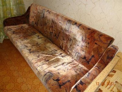 Лот: 1636288. Фото: 1. диван отдам нуждающимся. Кресла, пуфы