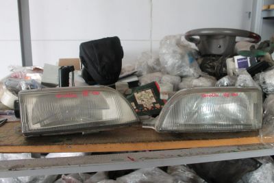 Лот: 4143653. Фото: 1. Фары Toyota Corolla AE100. Оптика и освещение