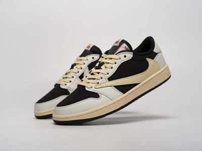 Лот: 21776071. Фото: 1. Кроссовки Nike Air Jordan 1 Low... Кеды, кроссовки, слипоны