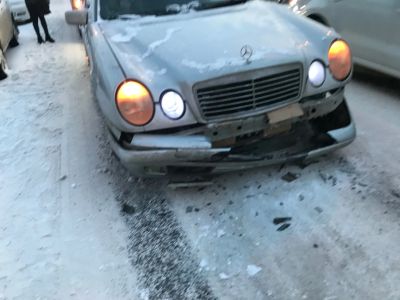 Лот: 21377390. Фото: 1. Запчасти w210 Mercedes. Авто в разбор