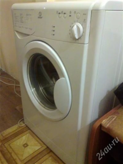 Лот: 2006821. Фото: 1. Стиральная машинка Indesit (неисправная... Стиральные машины
