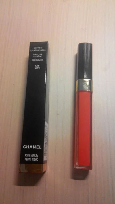 Лот: 6661810. Фото: 1. Блеск для губ Chanel 2. Макияж
