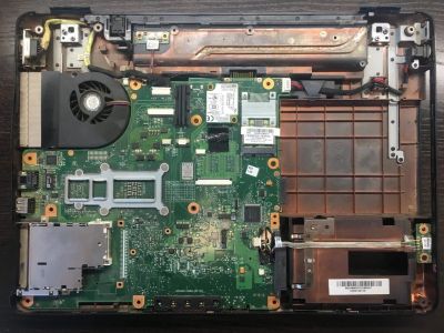Лот: 17599641. Фото: 1. Плата toshiba satellite L300. Материнские платы