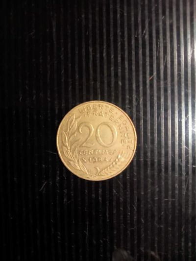 Лот: 19548992. Фото: 1. Монета Франции 20 сантимов 1984. Европа