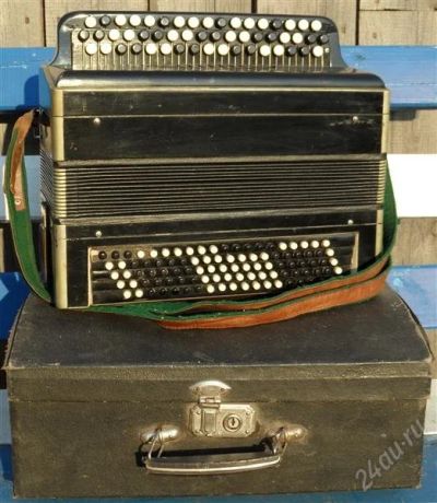 Лот: 915359. Фото: 1. Баян (Антиквариат). Клавишные