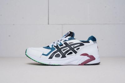 Лот: 11618237. Фото: 1. Кроссовки Asics Gel-DS Trainer... Кеды, кроссовки, слипоны
