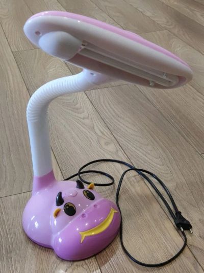 Лот: 14762300. Фото: 1. Настольная детская лампа (люминесцентная... Другое освещение