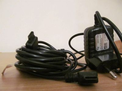 Лот: 3448458. Фото: 1. Зарядные устройства б/у Sony Ericsson... Зарядные устройства, блоки питания, адаптеры сетевые для смартфонов