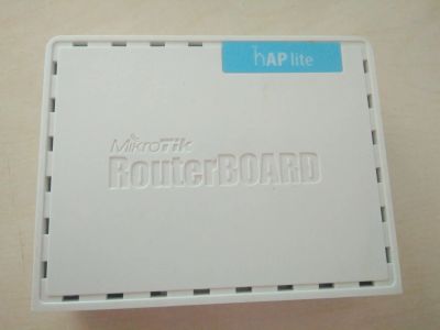 Лот: 19312053. Фото: 1. Роутер Mikrotik hAP Lite. Маршрутизаторы (роутеры)