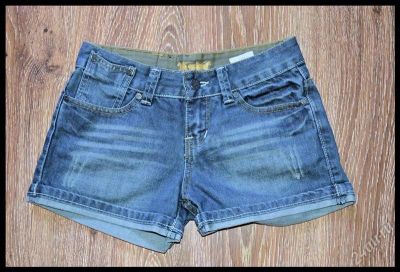 Лот: 2713096. Фото: 1. Шорты Levis новые. Забрали, жду... Брюки, шорты