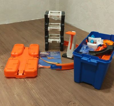 Лот: 16445247. Фото: 1. Hot Wheels смесь разных наборов... Конструкторы