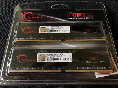 Лот: 14280824. Фото: 1. 16GB (8GBx2) DDR4 2400 CL15 1... Оперативная память
