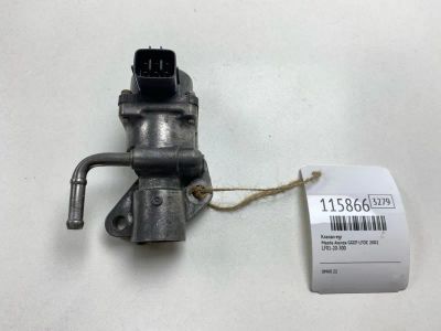 Лот: 25529048. Фото: 1. Клапан EGR Mazda Atenza 2002 LF0120300... Двигатель и элементы двигателя
