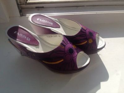 Лот: 4209099. Фото: 1. шлепки Танго. 36р натуральная... Шлепанцы, сланцы