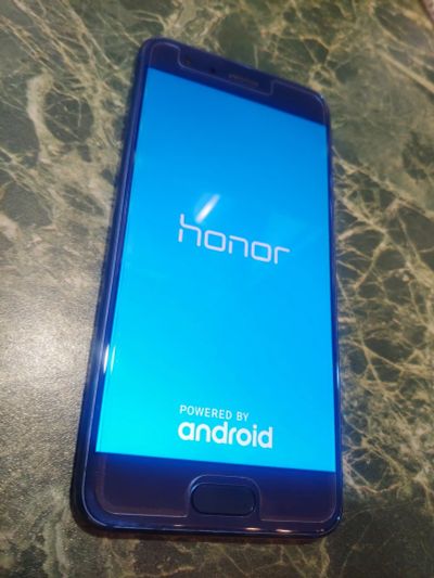 Лот: 16872925. Фото: 1. Honor 9. Смартфоны