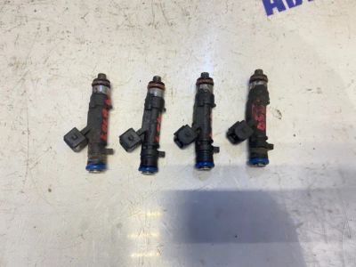Лот: 21715134. Фото: 1. инжектор, форсунка Renault Logan... Топливная система