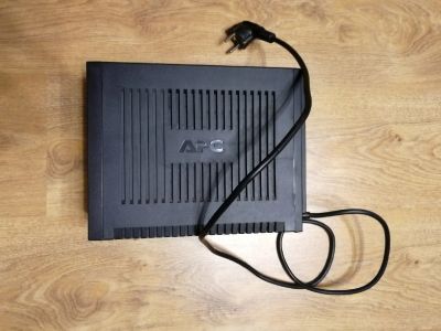 Лот: 16814849. Фото: 1. Бесперебойник APC Back-UPS 650VA. ИБП, аккумуляторы для ИБП