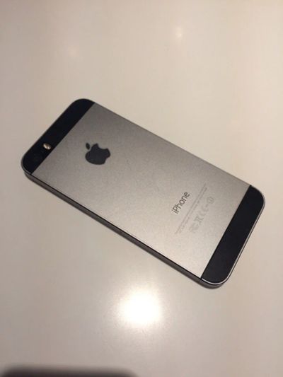 Лот: 8448279. Фото: 1. Iphone 5s 16gb. Смартфоны