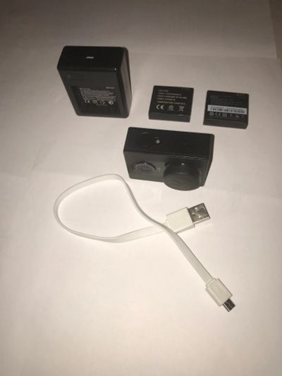 Лот: 15434436. Фото: 1. Экшн-камера Xiaomi Yi. Экшн камеры