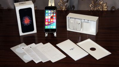 Лот: 12700186. Фото: 1. IPhone SE 32Gb Space gray / Состояние... Смартфоны