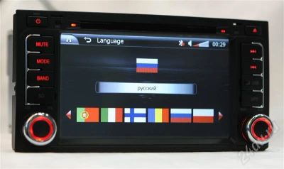 Лот: 409752. Фото: 1. VW Touareg (800x480), штатное... Видеорегистраторы,  радар-детекторы, системы парковки
