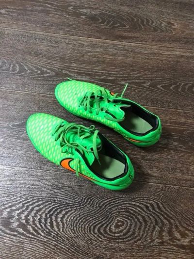 Лот: 15059729. Фото: 1. Футбольные бутсы Nike. Кеды, кроссовки, слипоны