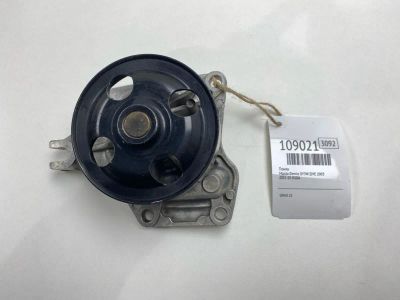 Лот: 25208383. Фото: 1. Помпа Mazda Demio 2003 ZJ0115010A... Двигатель и элементы двигателя
