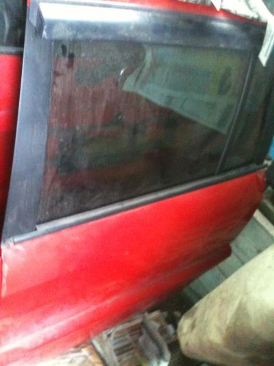 Лот: 3394804. Фото: 1. subaru traviq xm220 дверь левая... Другое (автозапчасти)