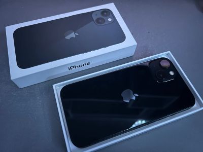 Лот: 25188635. Фото: 1. iPhone 13. Смартфоны