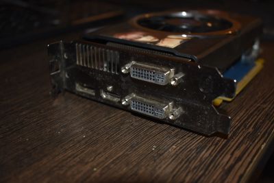 Лот: 13451382. Фото: 1. Radeon HD 5770 1GB DDR5. Видеокарты