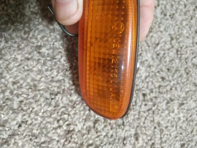 Лот: 15262946. Фото: 1. повторитель поворота в крыло вроде... Кузов