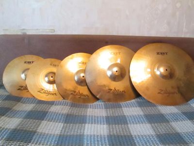 Лот: 7634405. Фото: 1. Zildjian ZBT Rock Set (14,16,18... Ударные
