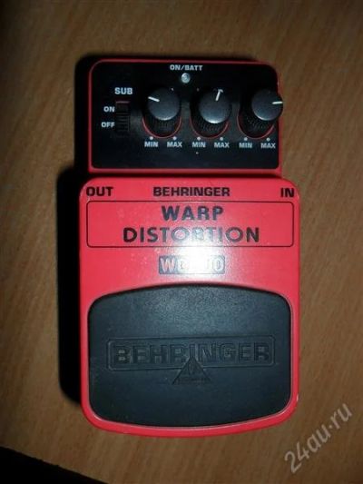 Лот: 2072339. Фото: 1. Behringer WARP DISTORTION WD300. Гитарные эффекты и комбоусилители
