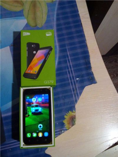 Лот: 10719008. Фото: 1. micromax q379. Смартфоны
