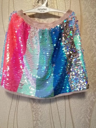 Лот: 25709801. Фото: 1. Юбочка из пайеток H&M р.134. Юбки