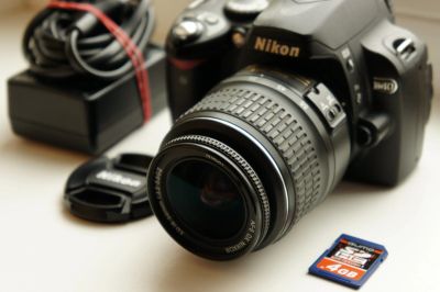 Лот: 12124115. Фото: 1. Nikon D40 kit 18-55. Цифровые зеркальные