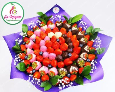 Лот: 15835081. Фото: 1. Букет из клубники №32. Другое (цветы, букеты)