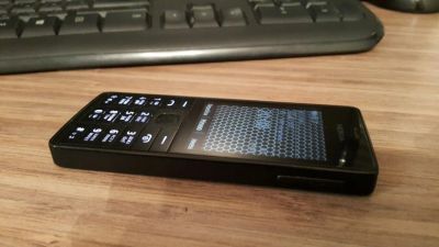 Лот: 8932093. Фото: 1. Nokia 515 dual sim black. Кнопочные мобильные телефоны