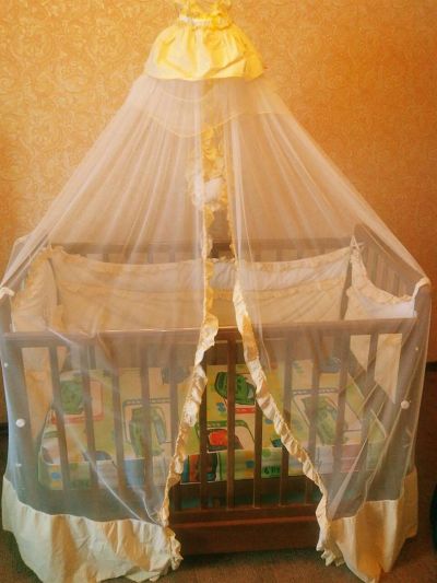 Лот: 3259953. Фото: 1. Кроватка из массива+подарок:(матрас... Детские кровати и кроватки