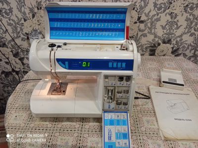 Лот: 19638039. Фото: 1. Швейная машина. Швейный и вязальный инструмент