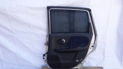 Лот: 21413362. Фото: 1. обшивка двери Nissan Note e11. Двигатель и элементы двигателя