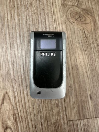 Лот: 19919155. Фото: 1. Телефон Philips. Кнопочные мобильные телефоны