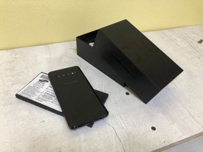 Лот: 15750835. Фото: 1. Samsung Galaxy S10. Смартфоны