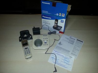 Лот: 5006712. Фото: 1. б/у стационарный телефон Panasonic... DECT и радиотелефоны