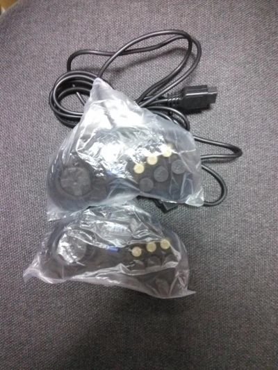 Лот: 5288044. Фото: 1. sega mega drive джойстики Х2. Аксессуары для игровых приставок, консолей, геймпады