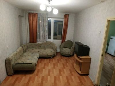Лот: 17909955. Фото: 1. Сдам 1 комнатную квартиру 35 квадратов... Квартиры, студии