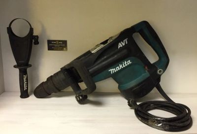 Лот: 12084914. Фото: 1. Перфоратор Makita HR5211C. Доп... Электроинструмент