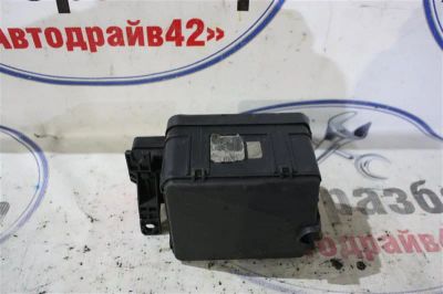 Лот: 21718462. Фото: 1. блок предохранителей, реле под... Двигатель и элементы двигателя